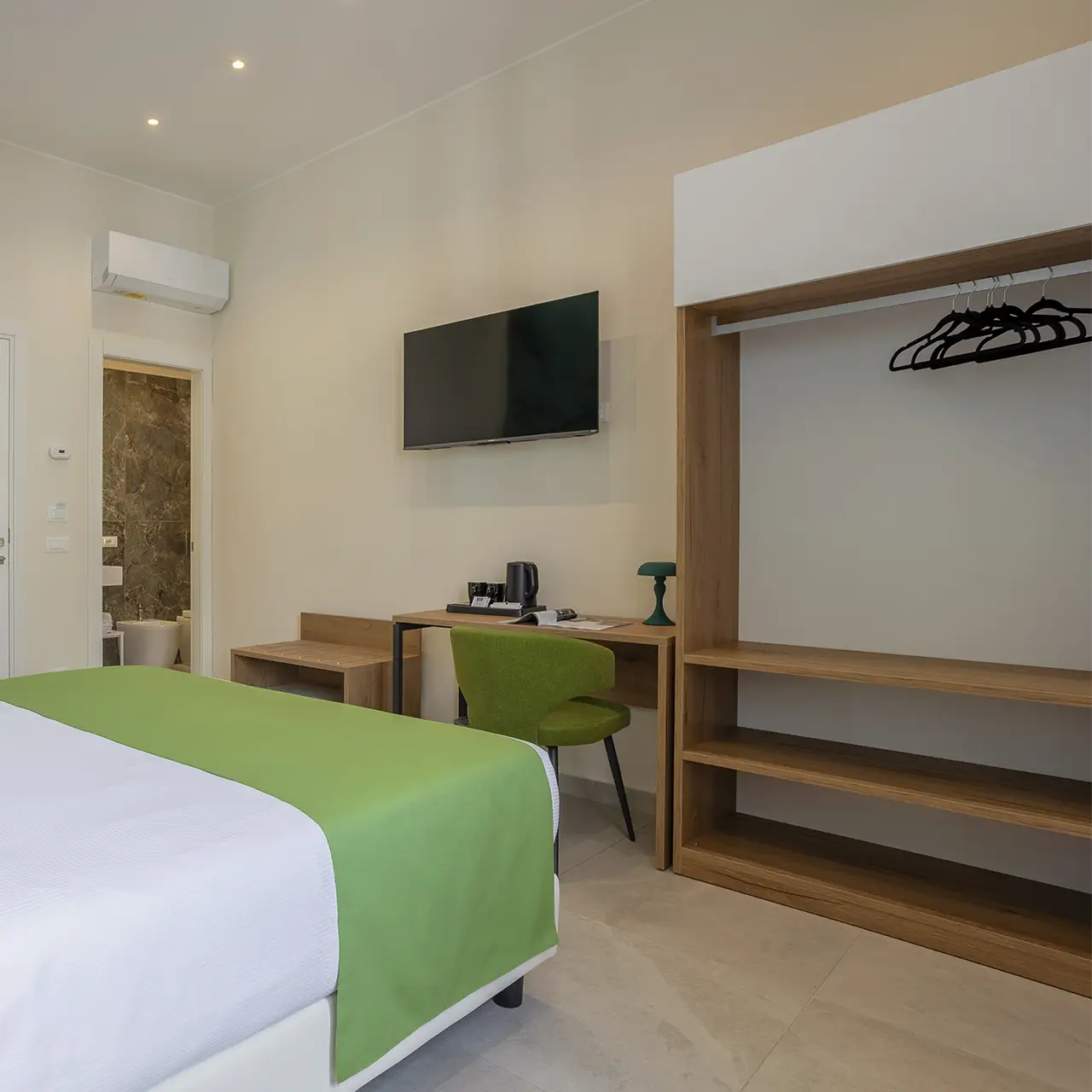 Berillo Room - Julia's Boutique Rooms