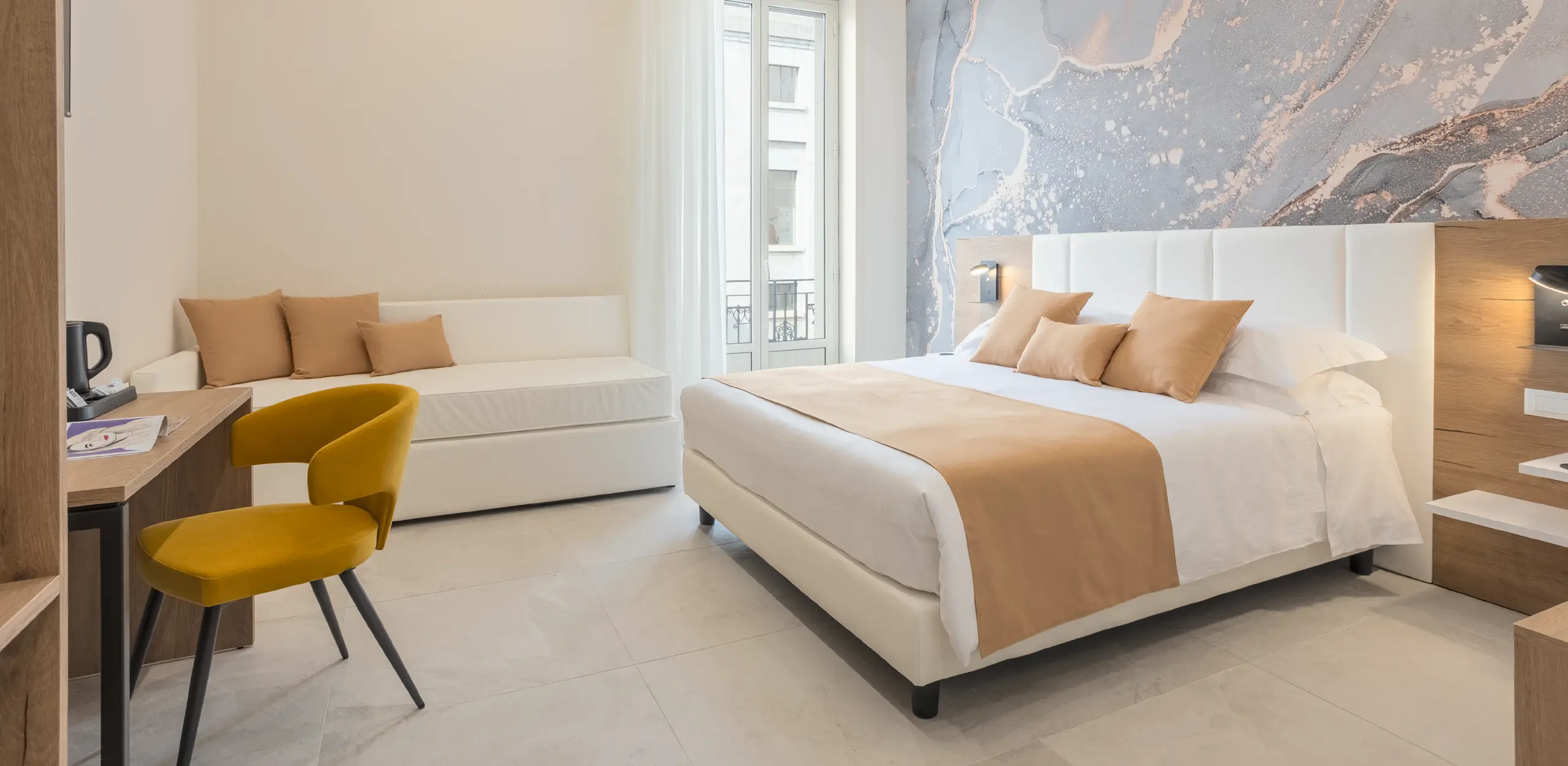 Zircone Room - Julia's Boutique Rooms