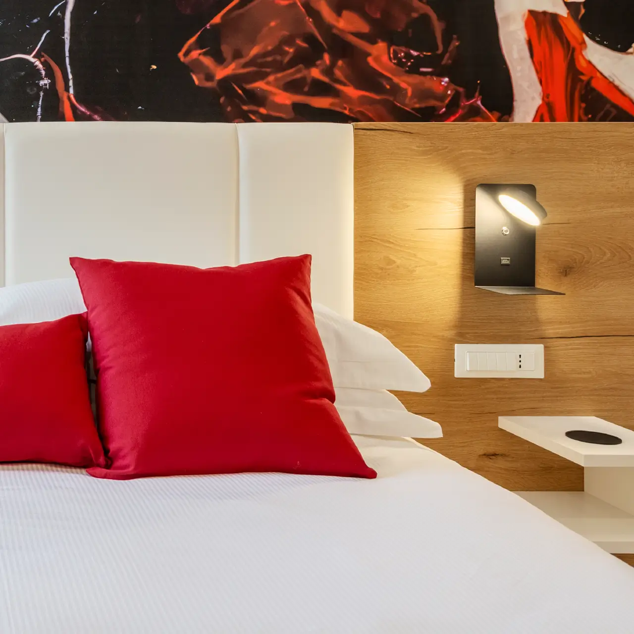 Rubino Room - Julia's Boutique Rooms
