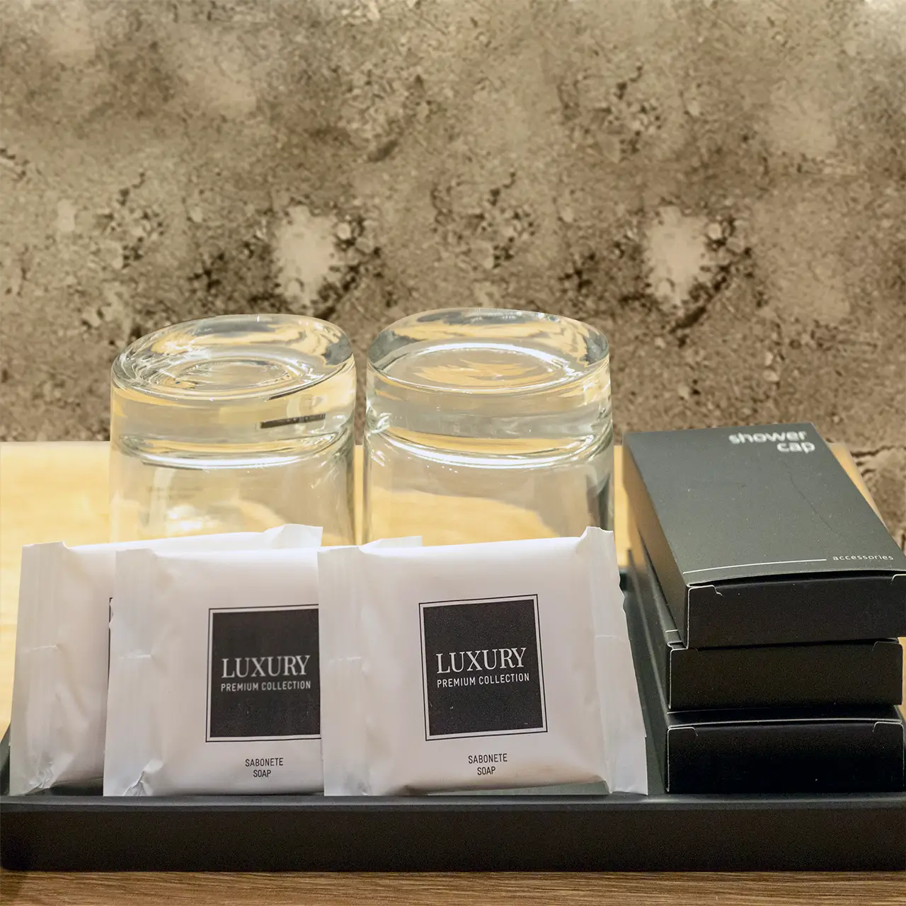 Rubino Room - Julia's Boutique Rooms