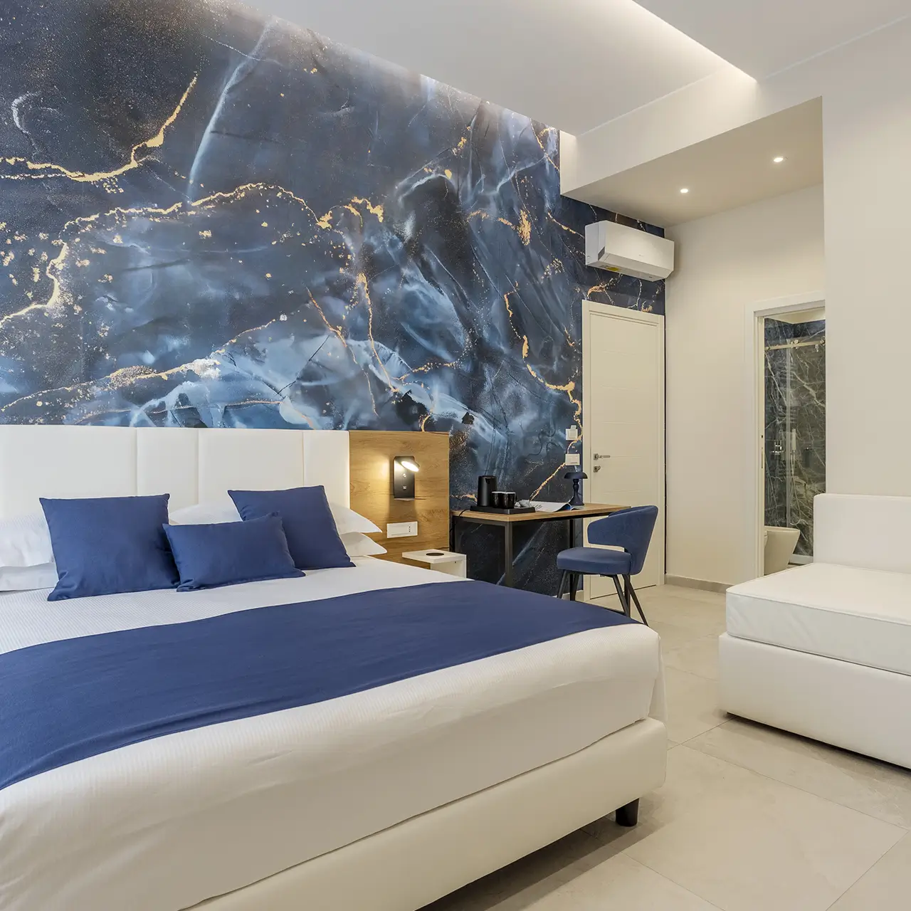 Zaffiro room - Julia's Boutique Rooms